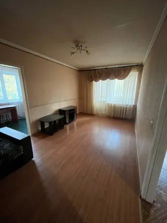 2-к. квартира, 50м², 3/5 эт. Горловка