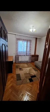 3-к. квартира, 75м², 2/9 эт. Луганск