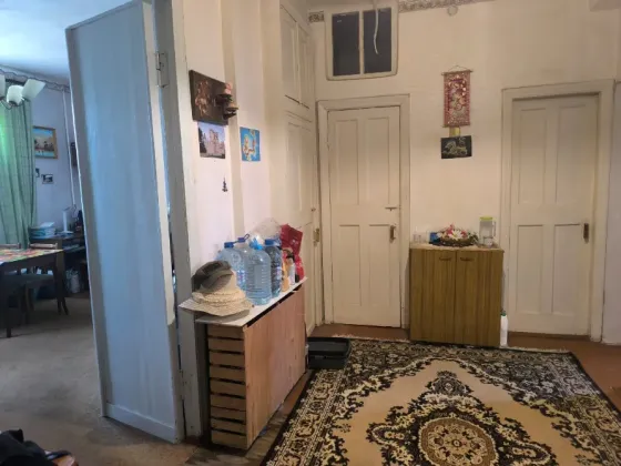 2-к. квартира, 60м², 1/2 эт. Донецк