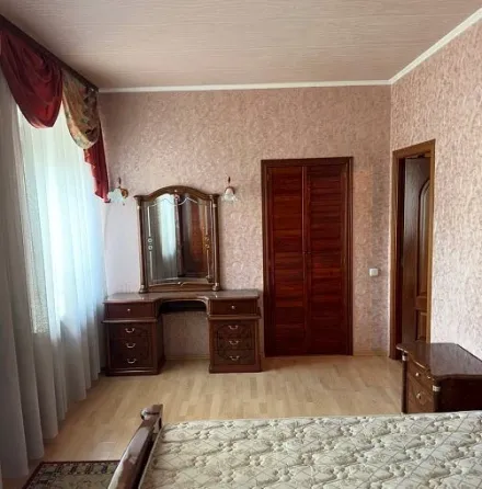 3-к. квартира, 87м², 2/5 эт. Донецк