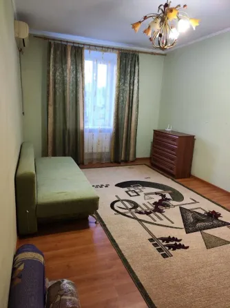 2-к. квартира, 60м², 3/4 эт. Луганск