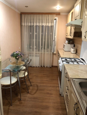 2-к. квартира, 60м², 11/13 эт. Луганск