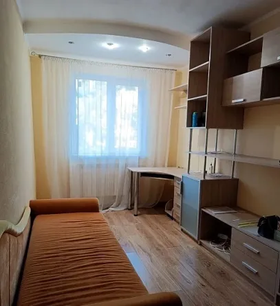 2-к. квартира, 45м², 2/5 эт. Донецк