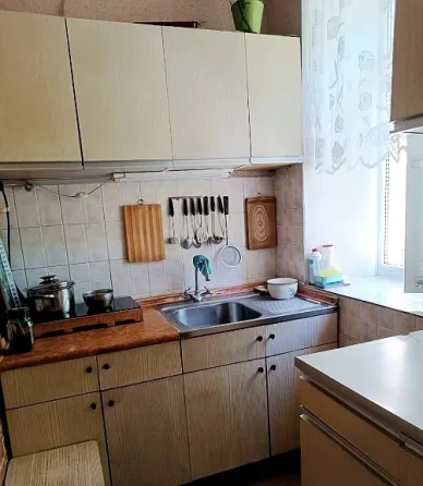 2-к. квартира, 54м², 1/2 эт. Донецк