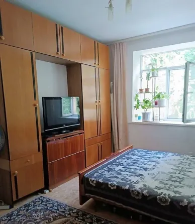 2-к. квартира, 54м², 1/2 эт. Донецк